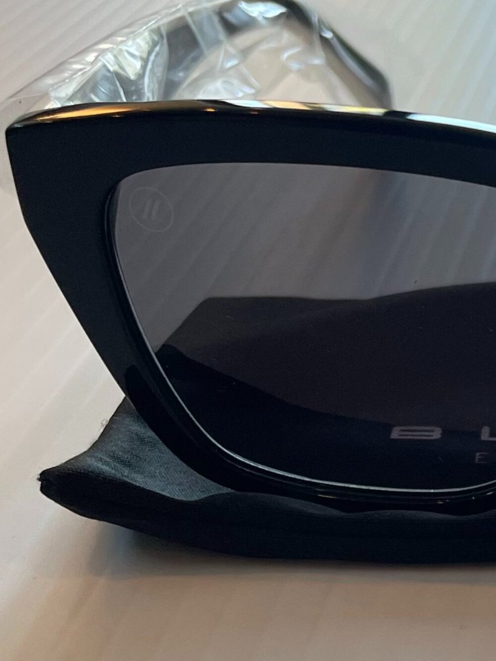 Blenders Mave Black Limo Sunglasses w/ Soft Case | Black w/ White Accents